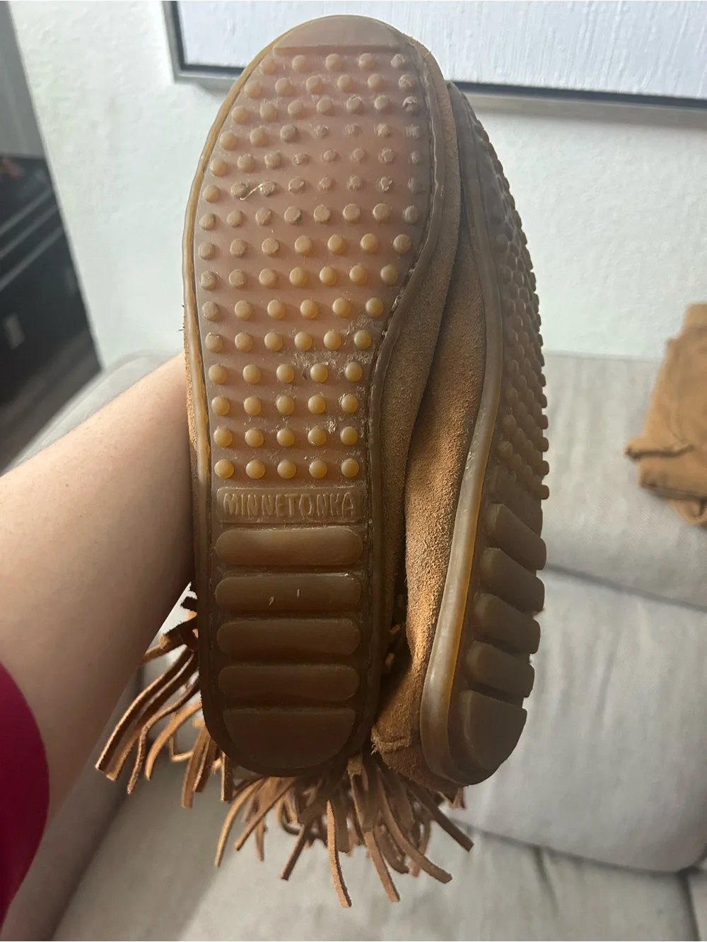 Minnetonka five tier fringe boots women's size 10